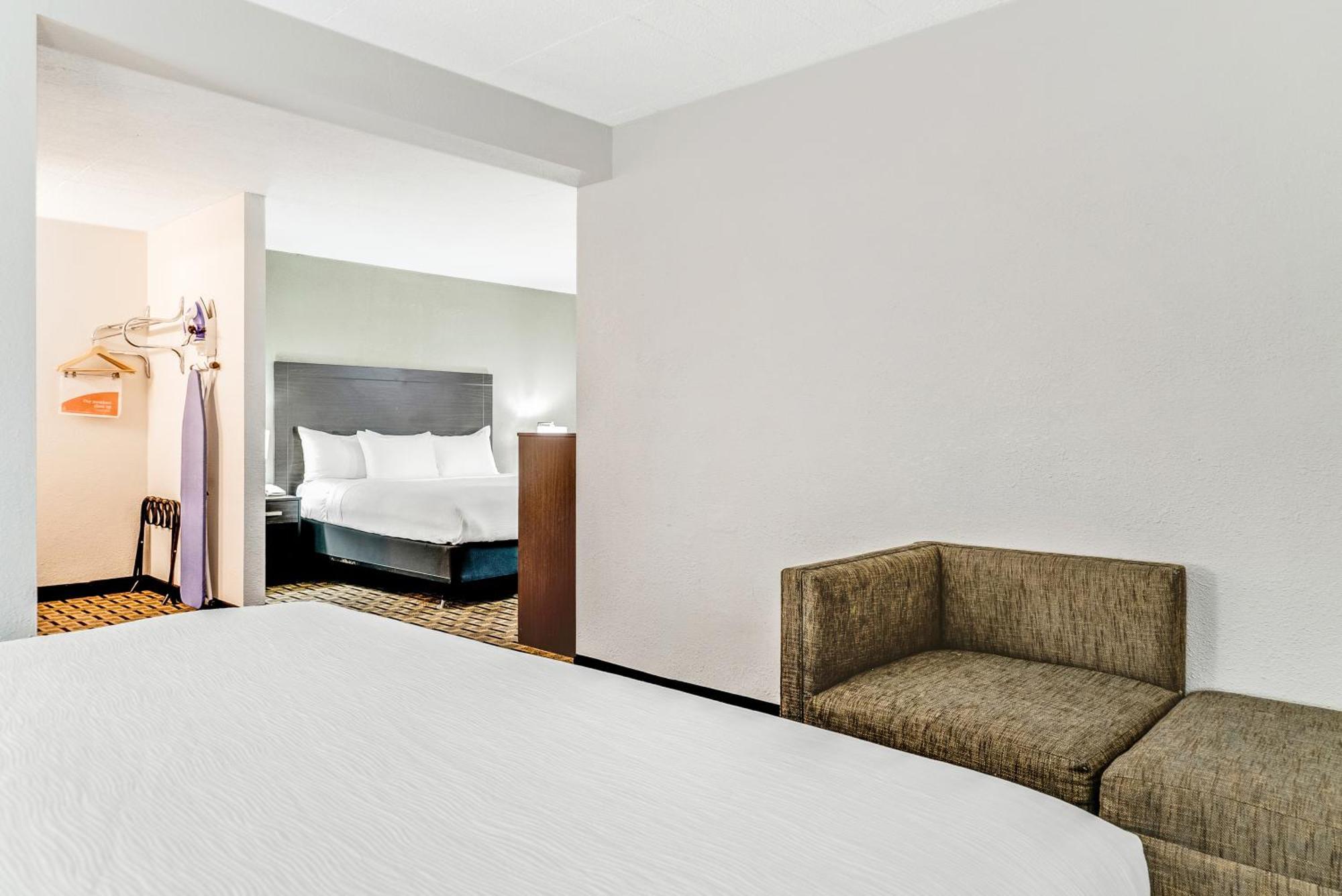 Quality Inn Detroit Downtown Extérieur photo