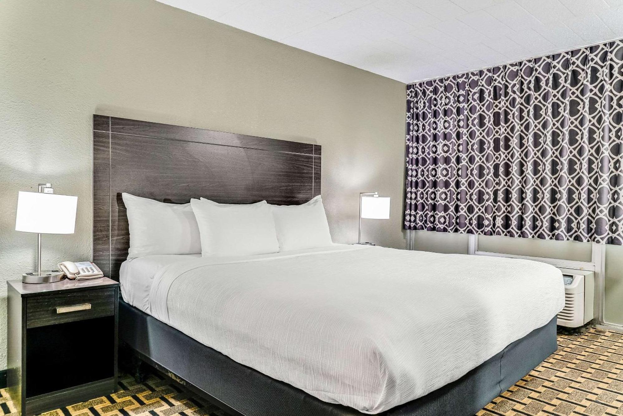 Quality Inn Detroit Downtown Extérieur photo