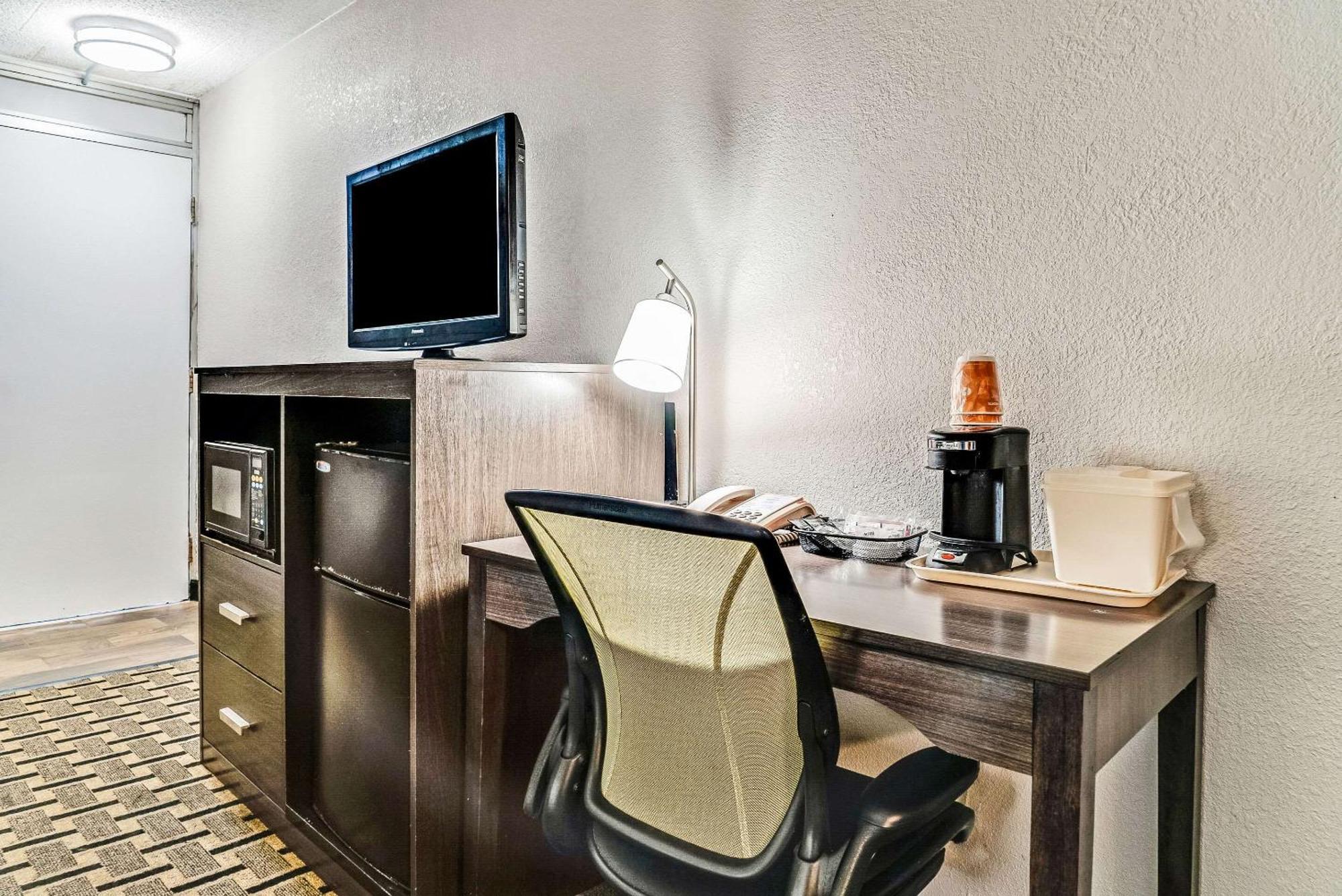 Quality Inn Detroit Downtown Extérieur photo