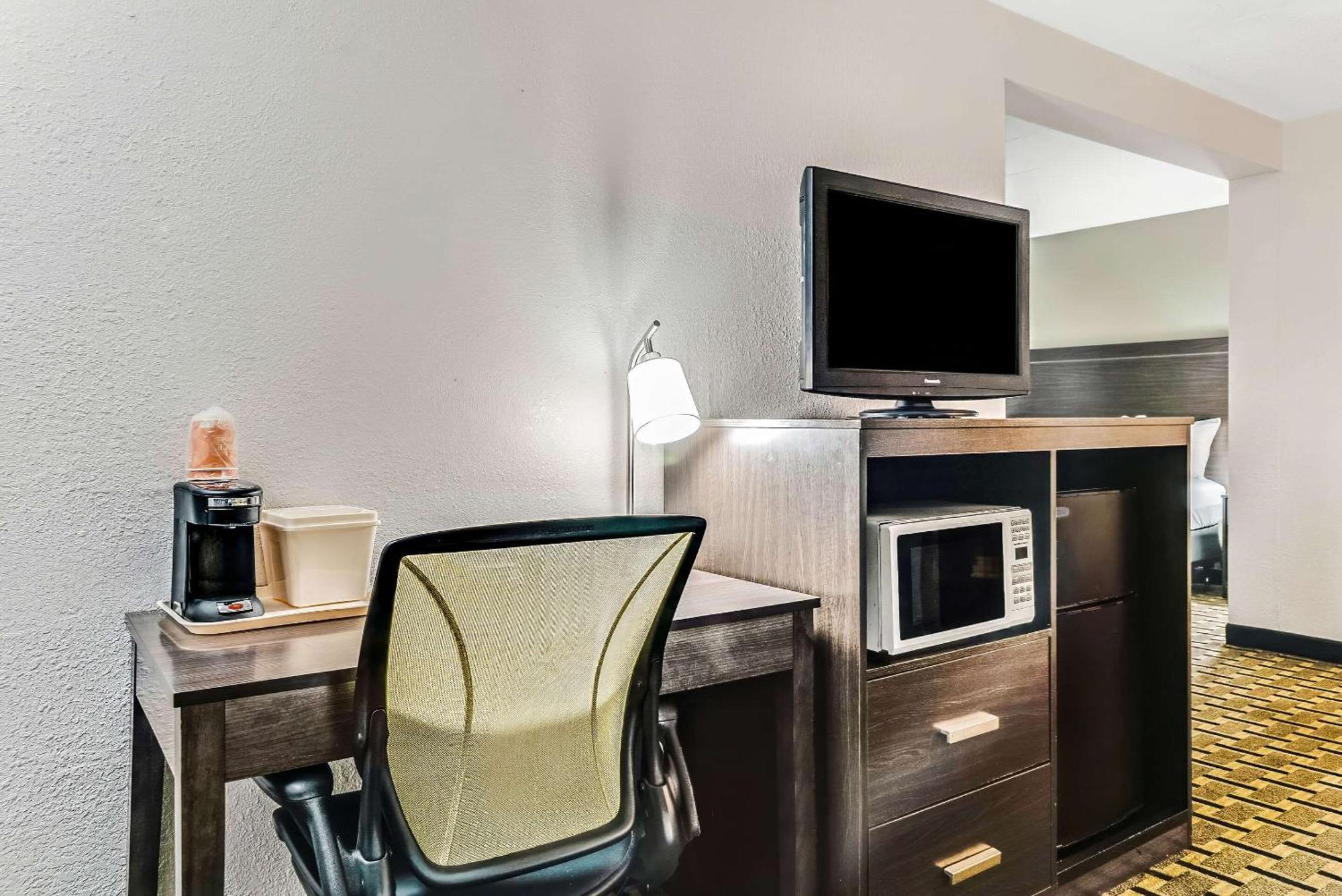 Quality Inn Detroit Downtown Extérieur photo